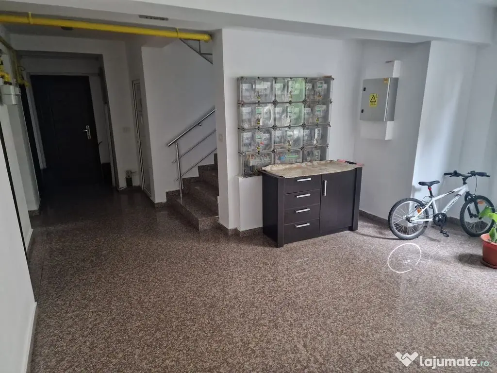 Garsonieră open-space de închiriat