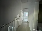 Duplex cu 4 camere, 3 bai,teren 250 mp in zona Dambovita 
