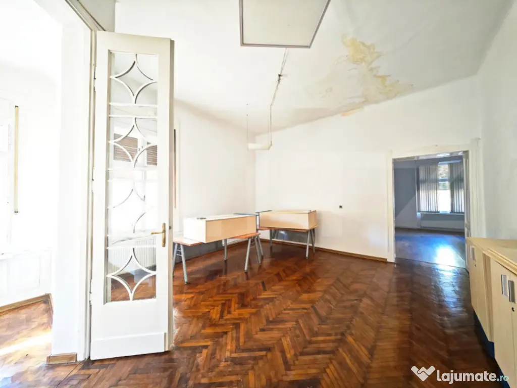 Apartament imens, 4 camere-Stil evreiesc autentic