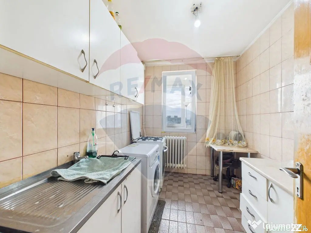 Apartament cu 2 camere de vanzare - Zona Alexandru Obregia