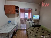 DE VANZARE apartament 2 camere decomandate Bulevardul Deceba 