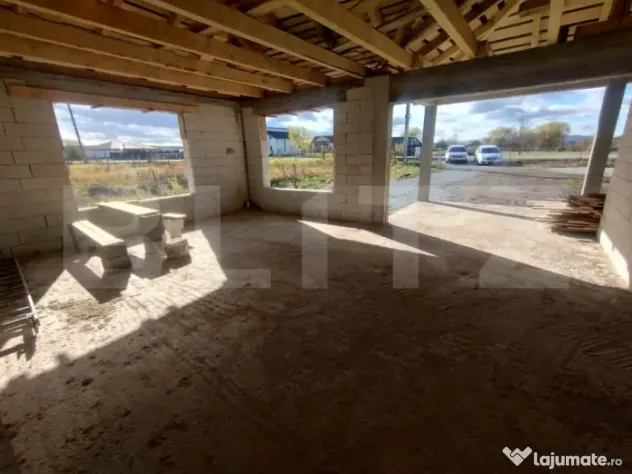 Casa cu 4 camere, 153 mp utili, teren 1000 mp extravilan, ut - Jelna (Bistrita-Nasaud)