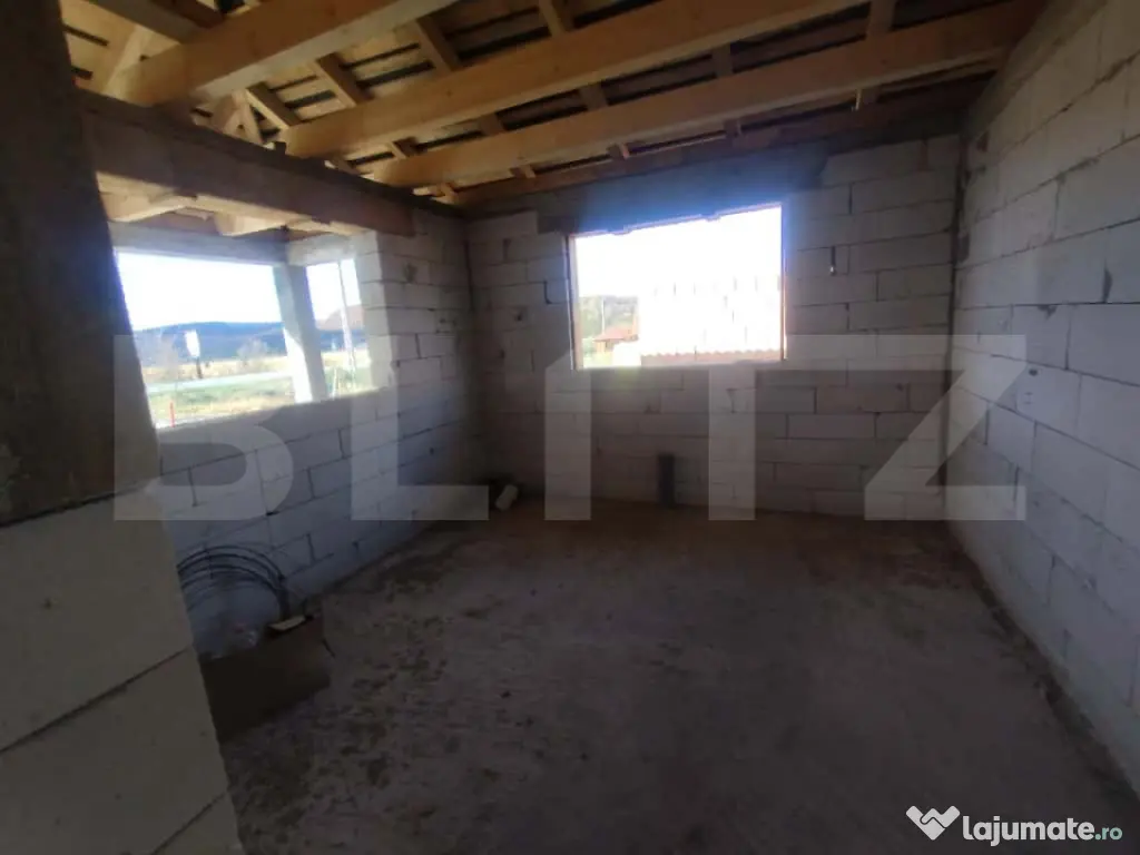 Casa cu 4 camere, 153 mp utili, teren 1000 mp extravilan, ut - Jelna (Bistrita-Nasaud)