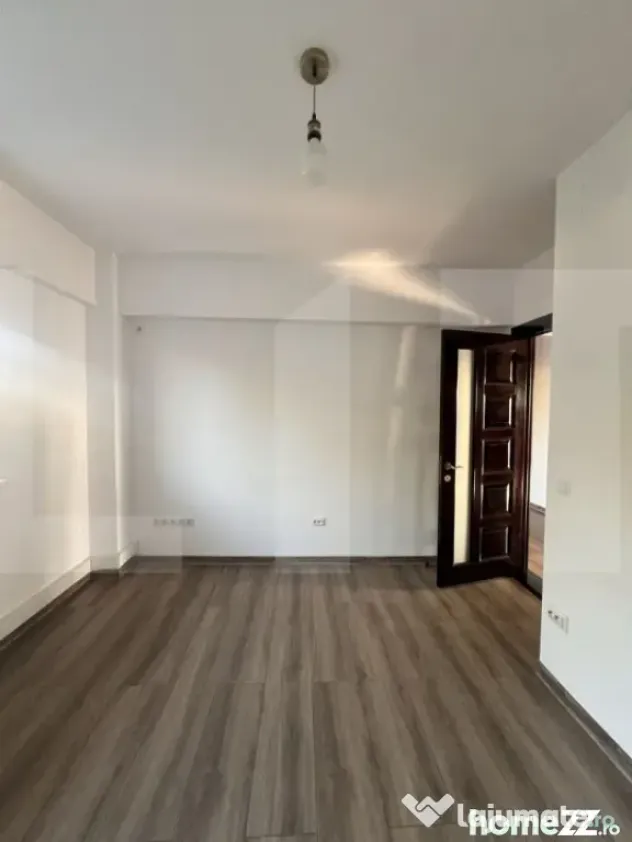 Apartament de 2 camere, 60 mp, zona Piata Mare