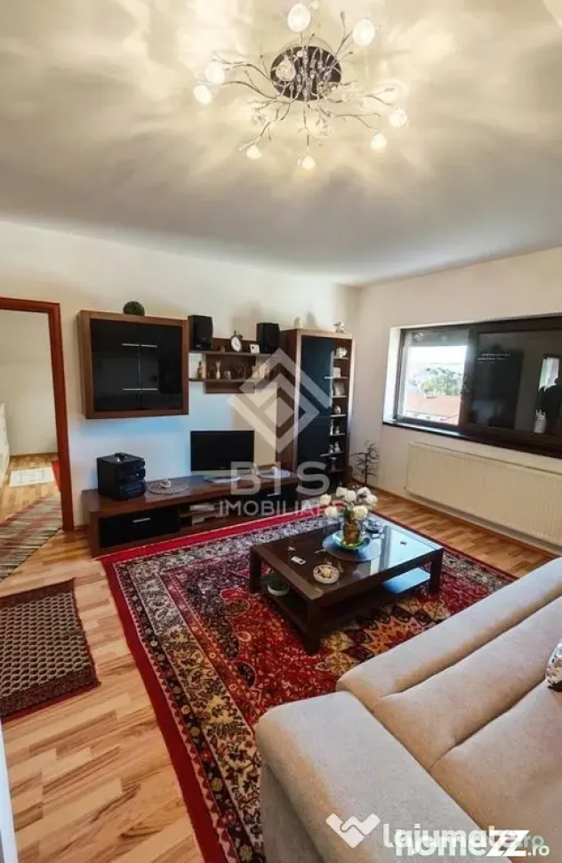 Apartament 3 camere - Centrul Bistriței, lângă Liceul ...