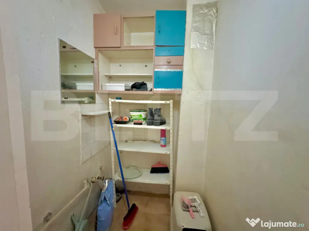 Apartament 3 camere de inchiriat,2 bai, etaj 1, zona Cetate