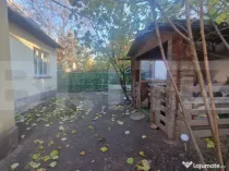 Casa de vanzare, 1360 mp teren, strada asfaltata, circulata,