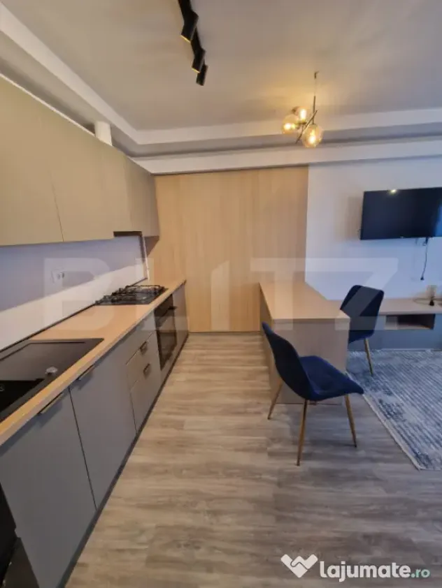 Apartament 2 camere, 45 mp, bloc nou, lift, zona Universită