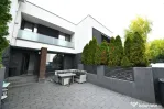 De vanzare – Vila in Brates Lake