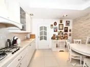 De vanzare – Vila in Brates Lake 