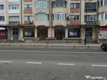 Spațiu Comercial de Închiriat 70 mp, Fațadă din Sticlă,