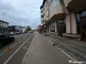 Spațiu Comercial de Închiriat 70 mp, Fațadă din Sticlă, 