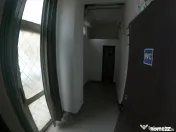 Spațiu Comercial de Închiriat 70 mp, Fațadă din Sticlă, 