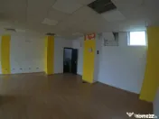 Spațiu Comercial de Închiriat 70 mp, Fațadă din Sticlă, 
