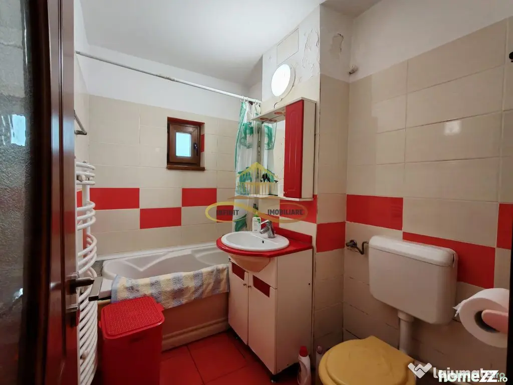 Apartament de închiriat – 2 camere, Bacău, zona Piaț... - Bacau (Bacau)