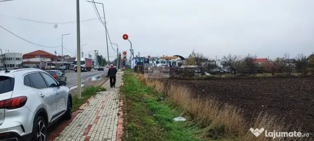 Teren intravilan la E85 / Adjud/ Langa Rompetrol