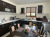 Casă / Vilă Girov Contesti 