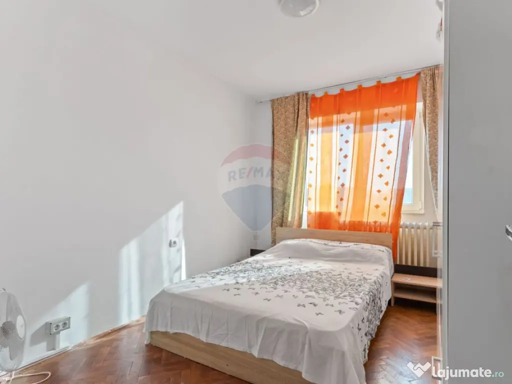 Apartament cu 3 camere de inchiriat- zona Vlaicu