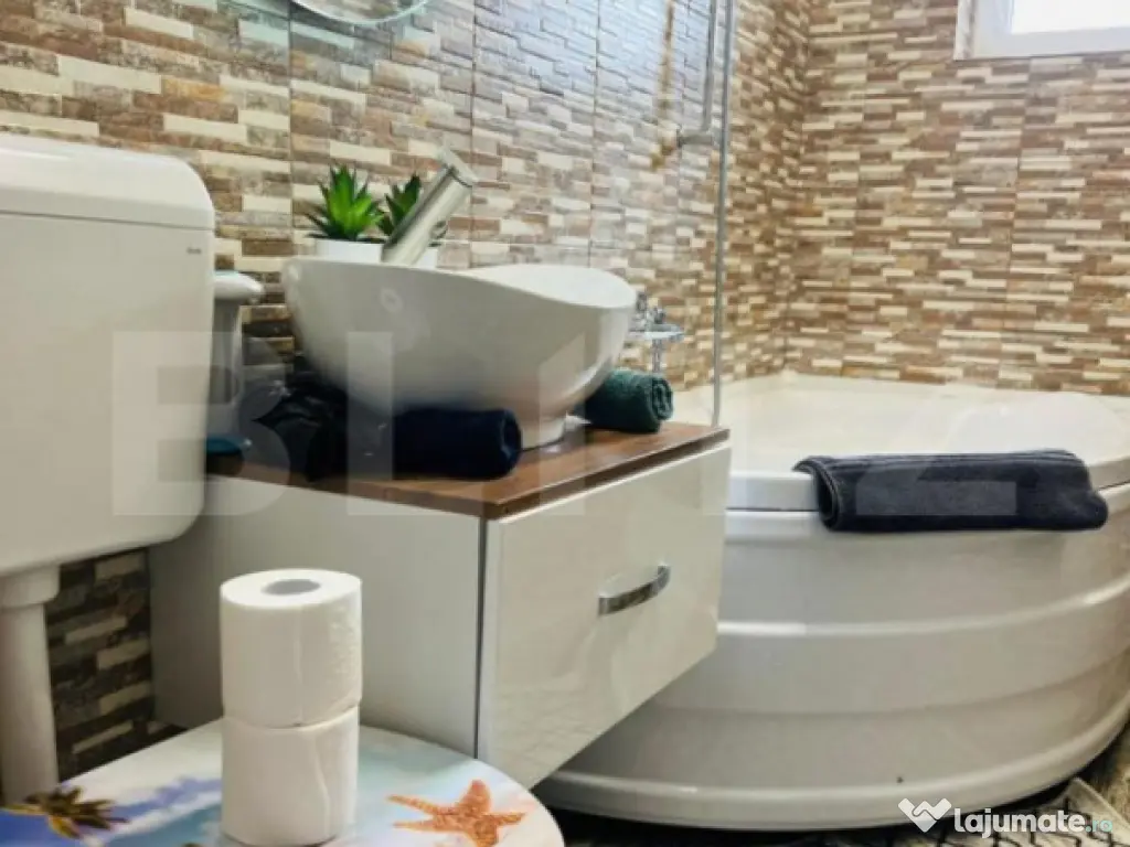 Apartament 3 camere, 72 mp, Brasov