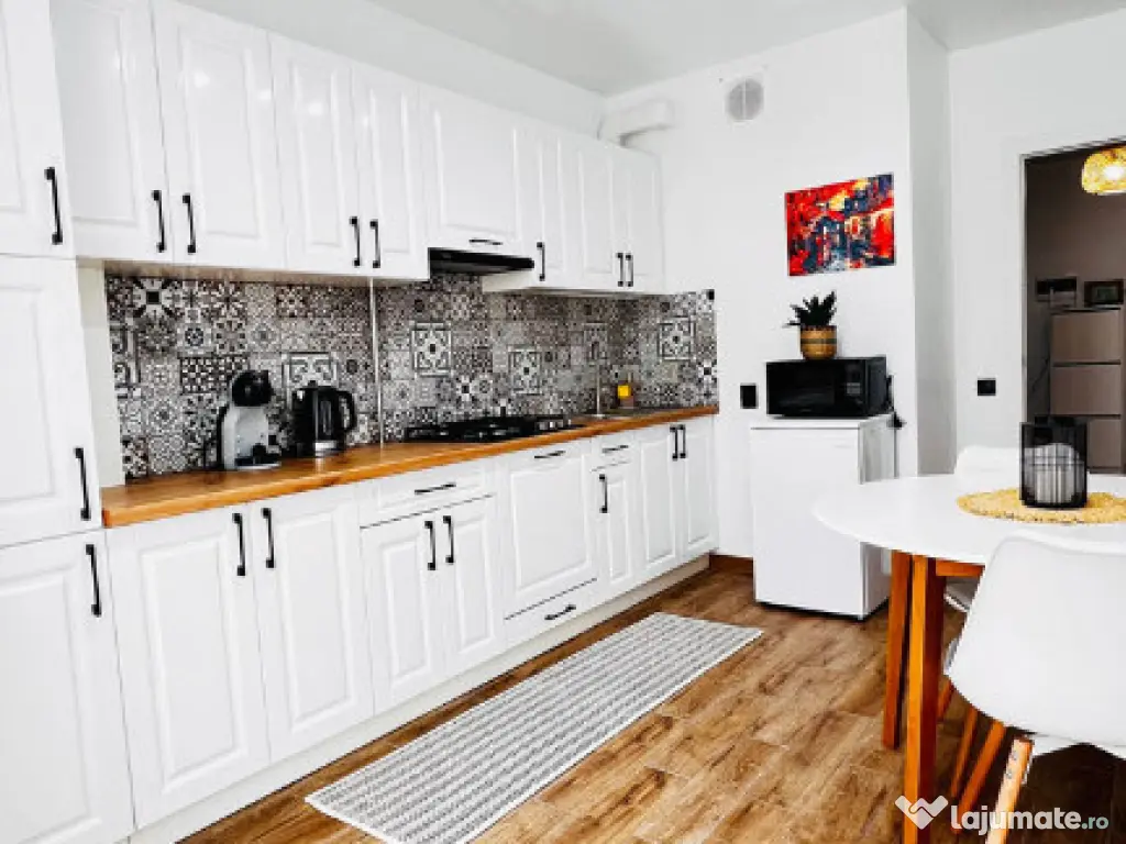 Apartament cu 2 camere de inchiriat in zona Baicului