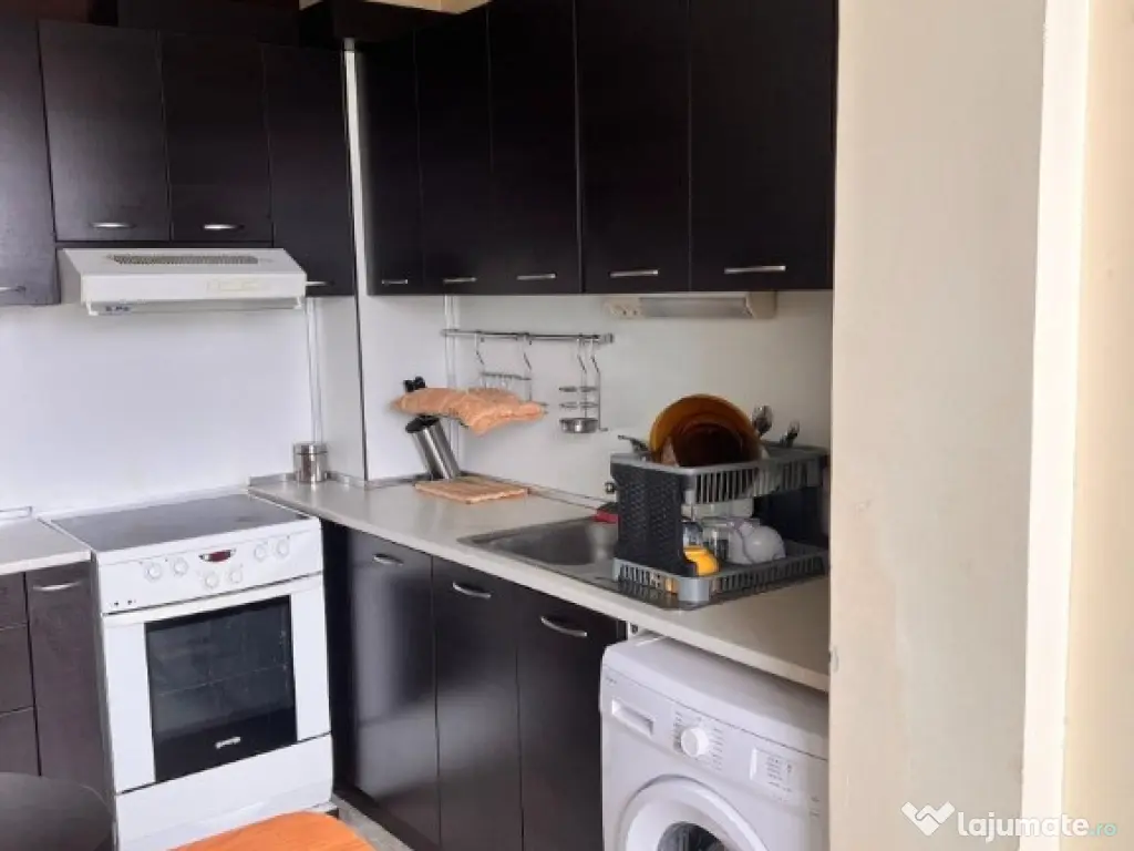 Apartament cu 2 camere de inchiriat in zona Bulevardul Chisinau