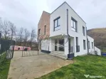 Locuinta spatioasa in ansamblu restrans din Tauti