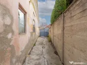 Casa cu teren 454 mp - zona Uta 