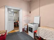 Casa cu teren 454 mp - zona Uta 