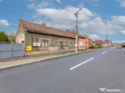 Casa cu teren 454 mp - zona Uta 