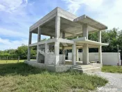 Ansamblu 8 case la structura, 3298mp teren, autorizatie vala 