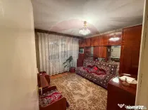Apartament cu 3 camere de vânzare în zona Central