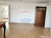 Apartament cu 3 camere de vânzare în zona Central 