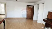 Apartament cu 3 camere de vânzare în zona Central 