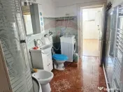 Apartament cu 3 camere de vânzare în zona Central 