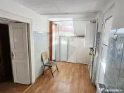 Apartament cu 3 camere de vânzare în zona Central 