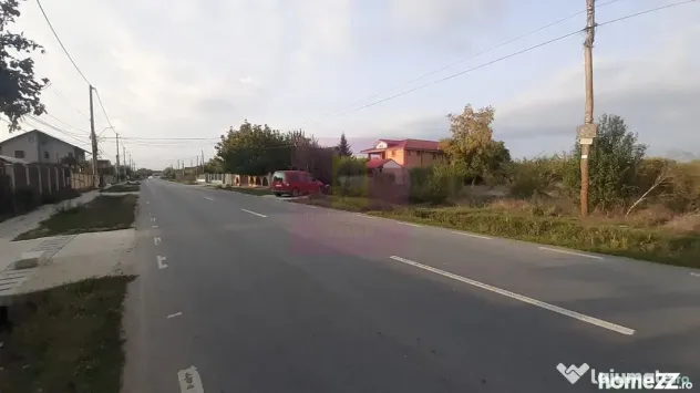 Teren bun pentru 2 sau 3 case aproape de Bucuresti.