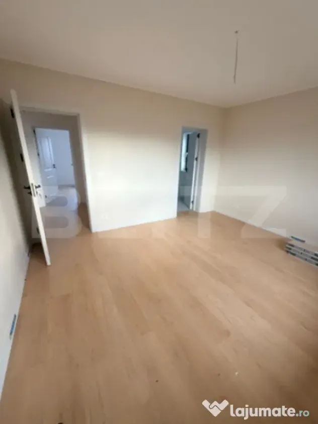 Casă de vânzare în cartierul Izvor, comuna Tărlungeni, l