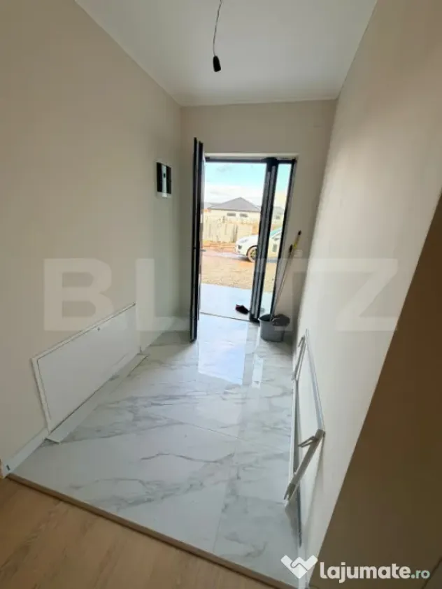 Casă de vânzare în cartierul Izvor, comuna Tărlungeni, l