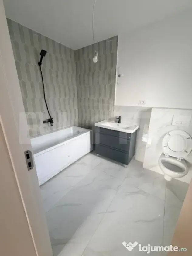 Casă de vânzare în cartierul Izvor, comuna Tărlungeni, l