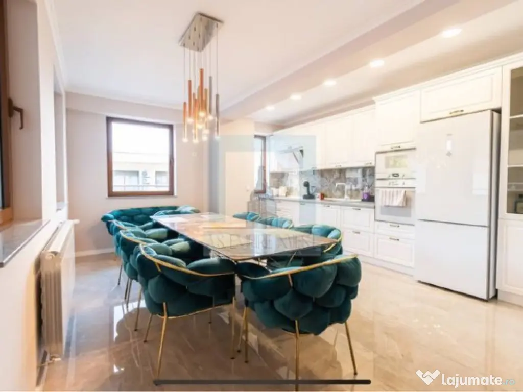 Apartament 3 camere de vanzare/ Poiana Brasov