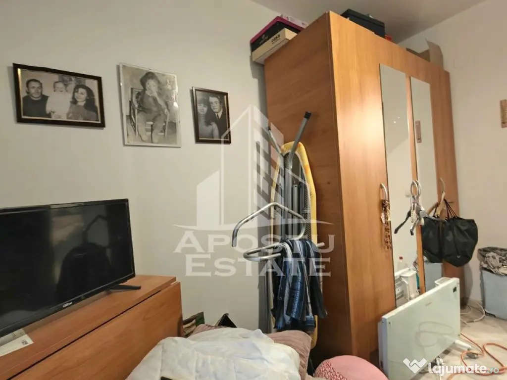 Apartament cu 3 camere, centrala proprie, Sag - Sag (Timis)