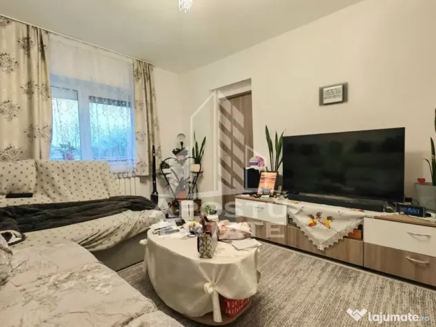 Apartament cu 3 camere, centrala proprie, Sag - Sag (Timis)