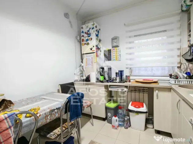 Apartament cu 3 camere, centrala proprie, Sag - Sag (Timis)