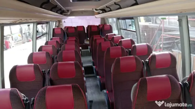Microbuz Mercedes Benz Trituro, an 2018, Euro6, AC, 2997cmc, 34 locuri