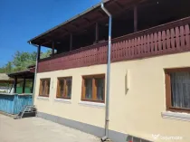 Case Olanu cu o suprafață de 3000 m teren