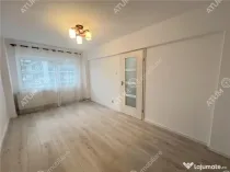 Apartament renovat cu 2 camere decomandate si balcon zona Ra