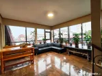 Spații comerciale in clădire de birouri central