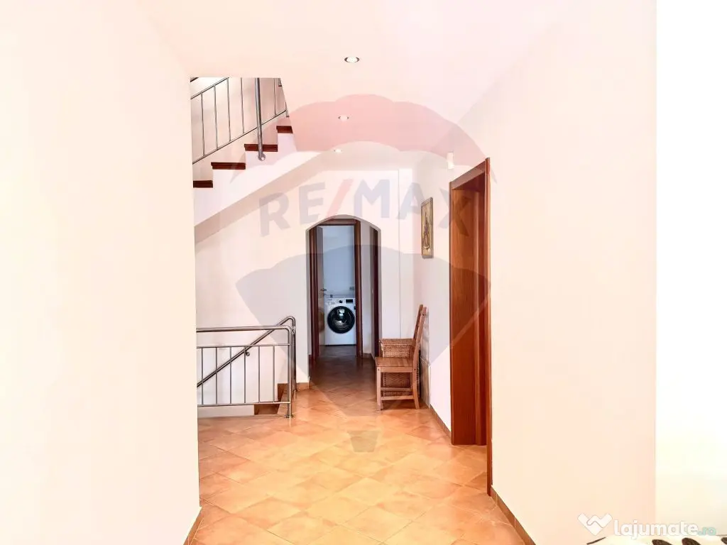 INCHIRIERE Vila 5 camere Otopeni/ Ferme