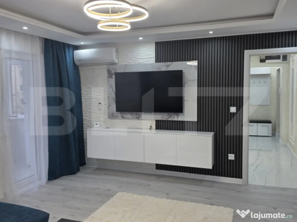 Apartament 3 camere, 62 mp, zona Shopping City