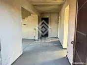 Casă 3 camere, 185mp, semifinisată, D+P+E 